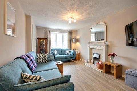 15 Smithall Road, Beverley, HU17 9GU