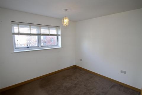 1 bedroom flat to rent, Cherrydown East, Basildon