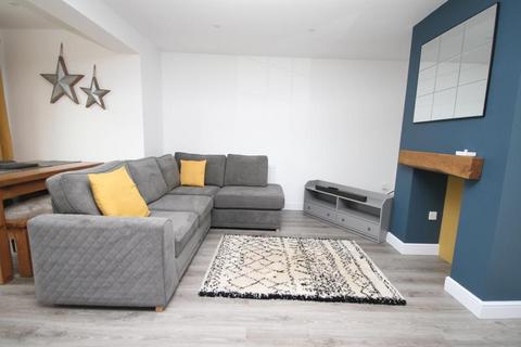 19 Plumpton End, Bradford, BD2 1LY