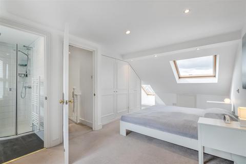 4 bedroom house for sale - Normanton Avenue, London