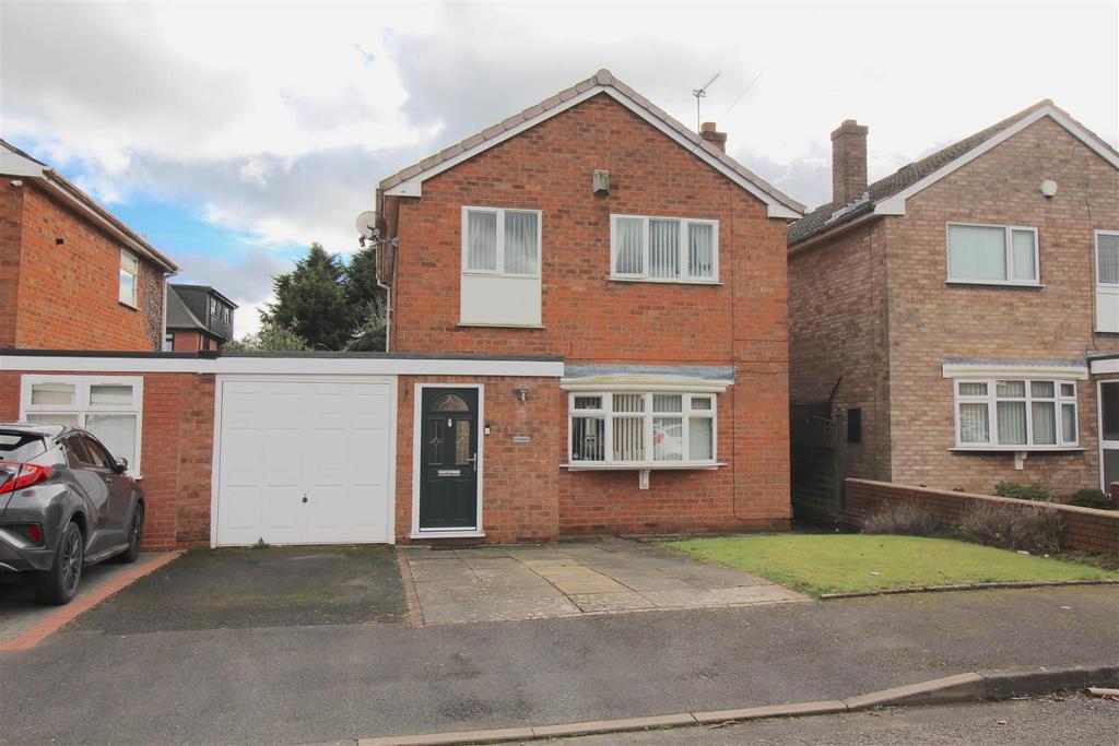 Norris Drive, Birmingham B33 3 bed link detached house for sale £295,000