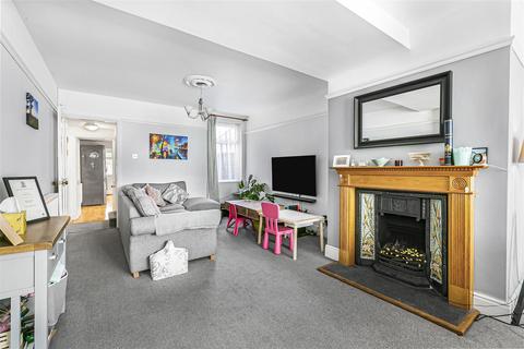 19 Fulbourn Road, Cherry Hinton, Cambridge, CB1 9JL