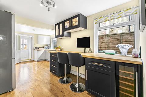 19 Fulbourn Road, Cherry Hinton, Cambridge, CB1 9JL