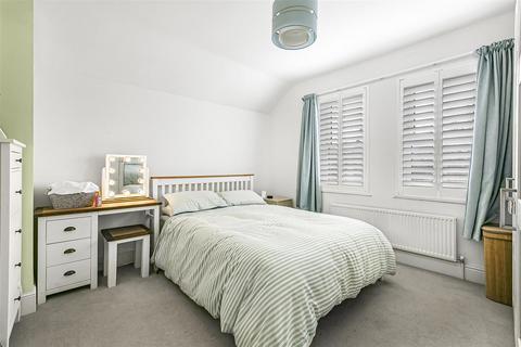 19 Fulbourn Road, Cherry Hinton, Cambridge, CB1 9JL