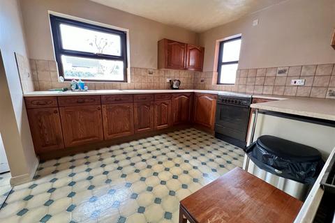 6 Riverside Road, Burnham-on-crouch, CM0 8JY