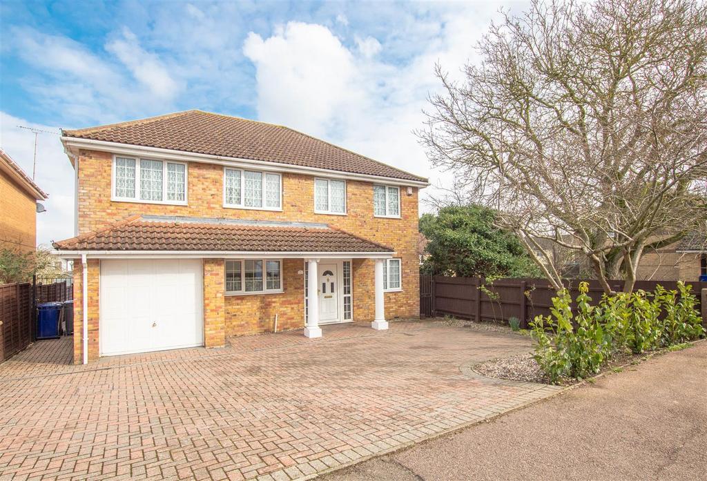 Rowan Close, Haverhill CB9 4 bed detached house for sale £479,950