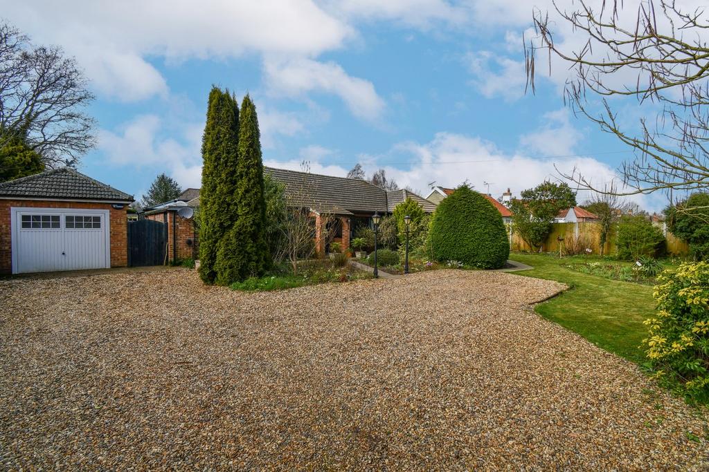 Whissonsett Road, Colkirk, NR21 3 bed detached bungalow for sale £460,000