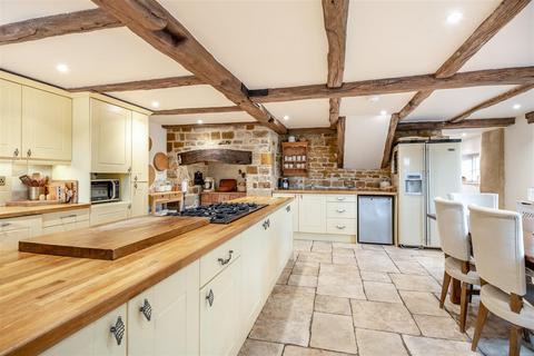 5 bedroom character property for sale, Main Street, Thorpe By Water