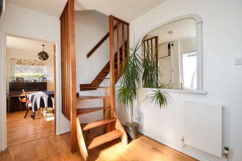 4 bedroom detached house for sale, Friars Way, Hastings