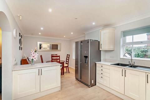 5 bedroom detached house for sale - Sundew Heath, Harrogate, HG3 2NA