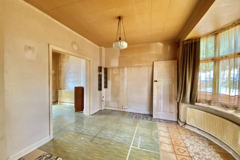 51 Westbury Avenue, Southall, UB1 2UY
