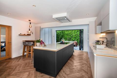 14 Crestholme Close, Knaresborough, HG5 0SR