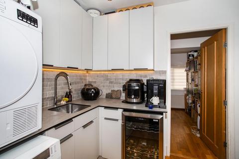 14 Crestholme Close, Knaresborough, HG5 0SR