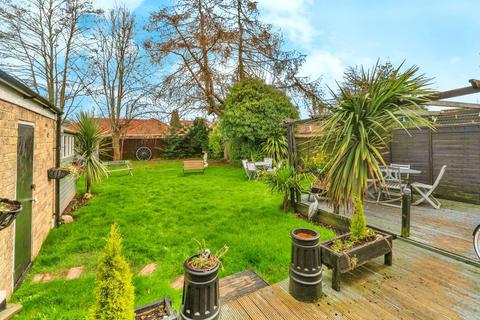 2 bedroom detached bungalow for sale, Millfield Lane, Nether Poppleton, York