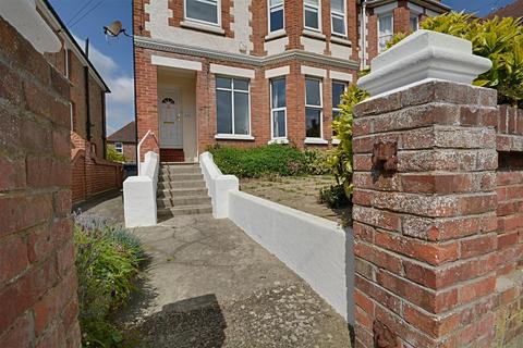 2 bedroom flat for sale, Mitten Road, Bexhill-On-Sea
