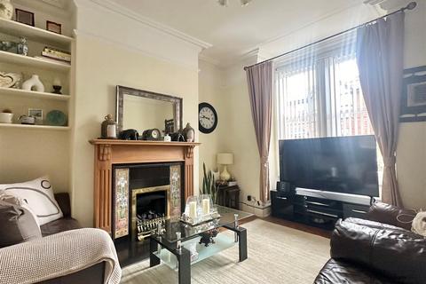 3 bedroom townhouse for sale, Sycamore Terrace, Bootham