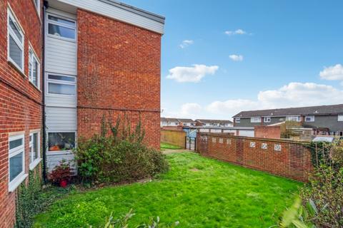 1 bedroom flat for sale, Dutton Way, Iver SL0