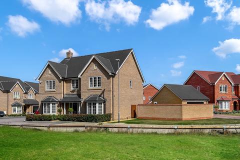 5 bedroom detached house for sale - Hobbs Way, Earls Colne, Colchester, CO6