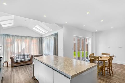 1 Hobbs Way, Earls Colne, Colchester, CO6 2FE