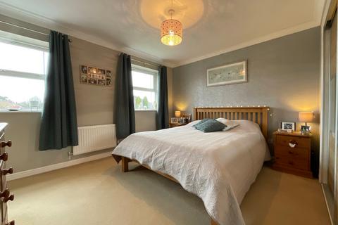 3 Barnfield, Ponthir, Newport, NP18 1TN