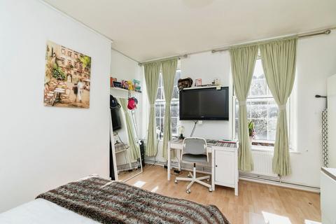 1 bedroom flat for sale, Bell Lane, London E1