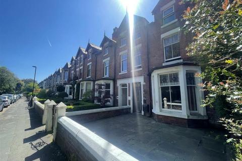 4 bedroom terraced house for sale, Cleveland Road, Lytham St Annes FY8