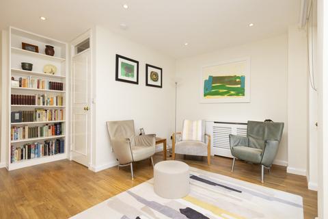 3 bedroom end of terrace house for sale - 16 Sunbury Place, Dean, Edinburgh, EH4 3BY