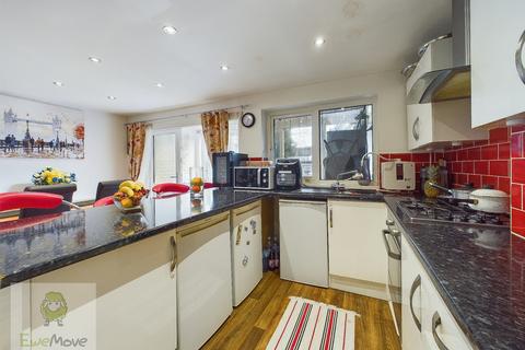 71 Hillshaw Crescent, Rochester, ME2 2PT
