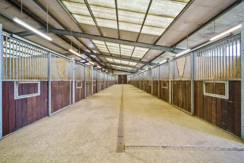 Equestrian property to rent, Blewbury,  South Oxfordshire