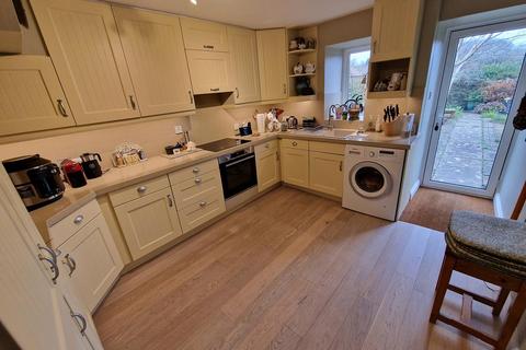 Tithe Barn House Barn Street, Crewkerne, TA18 8BP