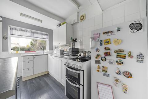 3 bedroom semi-detached house for sale, Gipsy Road, Welling