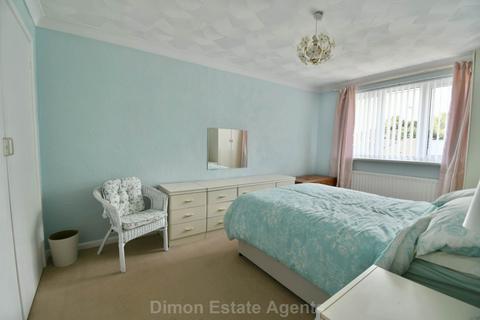 3 bedroom semi-detached house for sale, Carlton Way, Gosport