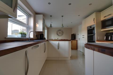 6 Ashby, Worcester, WR4 0SJ