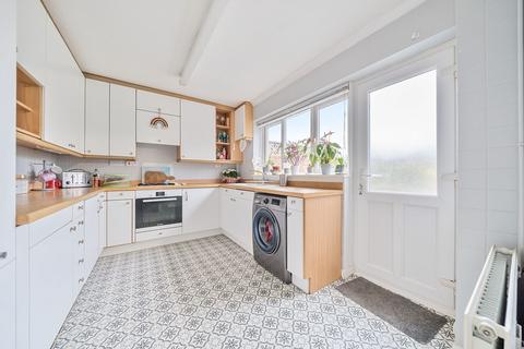 3 bedroom end of terrace house for sale, Lower Road, Faversham, ME13