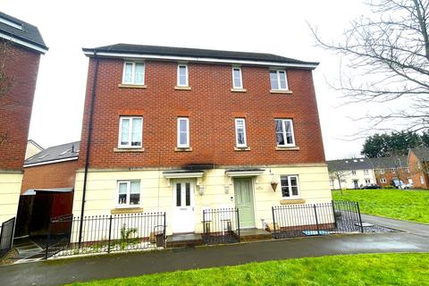 4 bedroom semi-detached house to rent - Ffordd Nowell , Penylan, Cardiff
