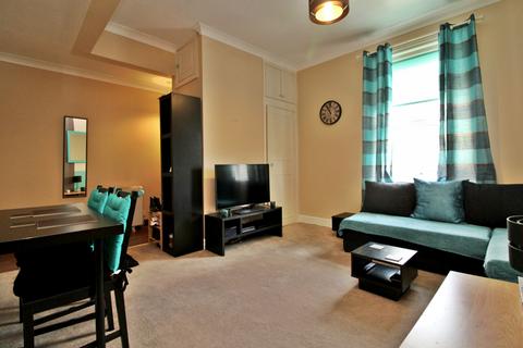 1 bedroom flat to rent - Crescent Gardens , 10 Crescent Road , Bournemouth, Dorset