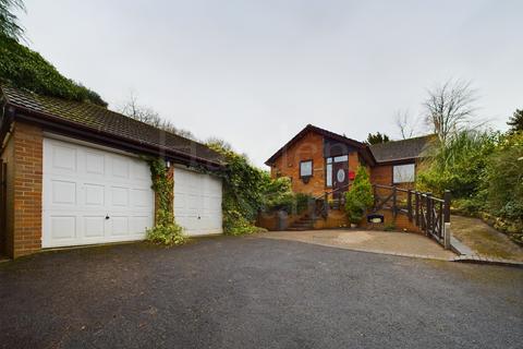 2 bedroom detached bungalow for sale, 4 Dunley Gardens Stourport-on-Severn DY13 0LL