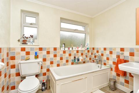 Campsie Fenn Street, St Mary Hoo, Rochester, ME3 8QT