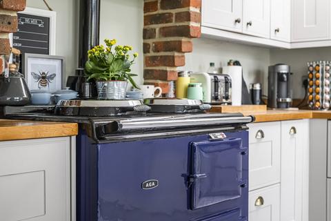Fairview Beech Lane, Woodcote, Reading, RG8 0PX