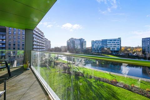 3 bedroom apartment for sale, Falcondale Court, Lakeside Drive, Park Royal, London NW10 7FT