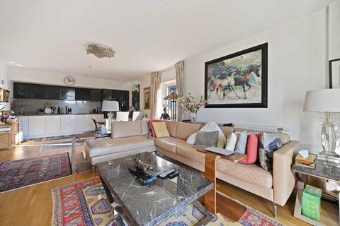 3 bedroom apartment for sale, Falcondale Court, Lakeside Drive, Park Royal, London NW10 7FT
