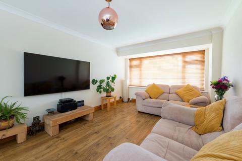 19 Meadow Walk, Whitstable, CT5 4PW