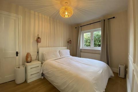 undefined, The Grange, Guildford GU2