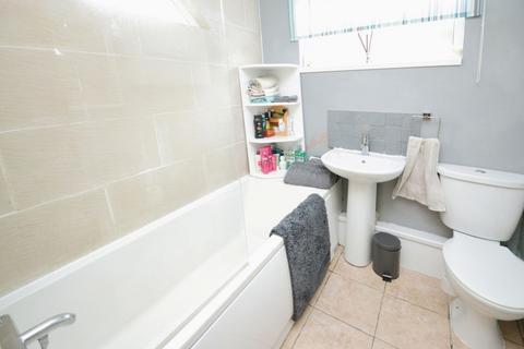 48 Woolifers Avenue, Corringham, Stanford-le-hope, SS17 9AU