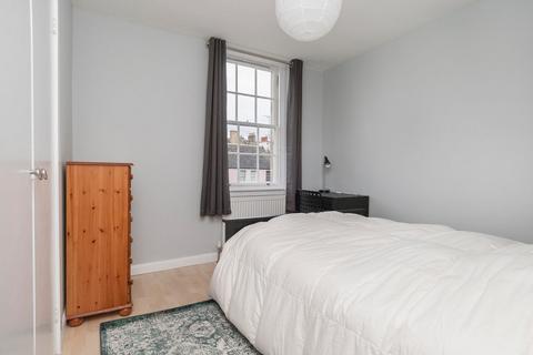 2 bedroom flat to rent - 2287L – Nicolson Street, Edinburgh, EH8 9EJ