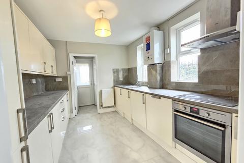 2 bedroom end of terrace house to rent - Selsdon Road, South Croydon CR2