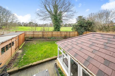 47 Manston Road, Guildford, GU4 7YE