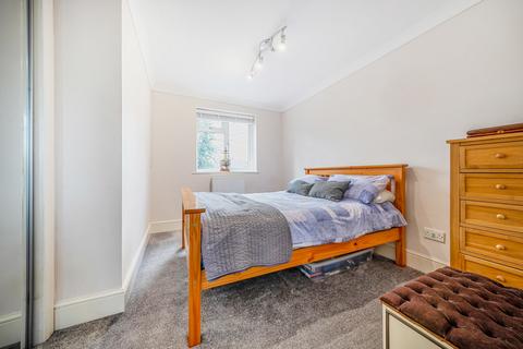 47 Manston Road, Guildford, GU4 7YE