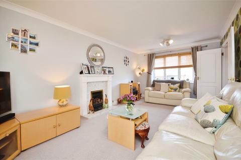 5 bedroom detached house for sale - Sandmartin Crescent, Stanway, Colchester, CO3