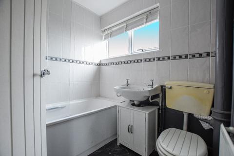 1 bedroom apartment for sale - Codrington Crescent, Gravesend, Kent, DA12